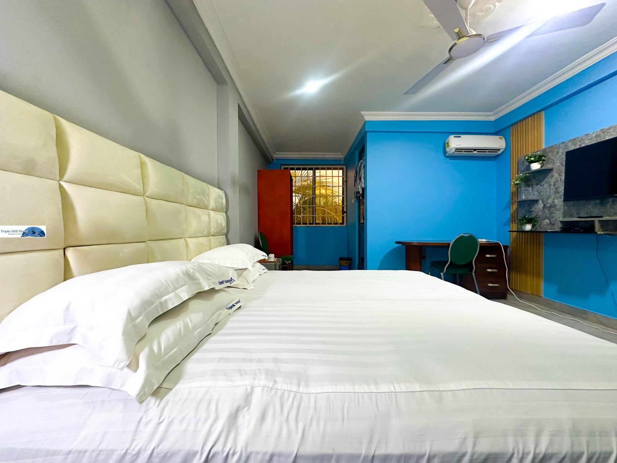 Triple Hill Hotel Weija Exterior photo