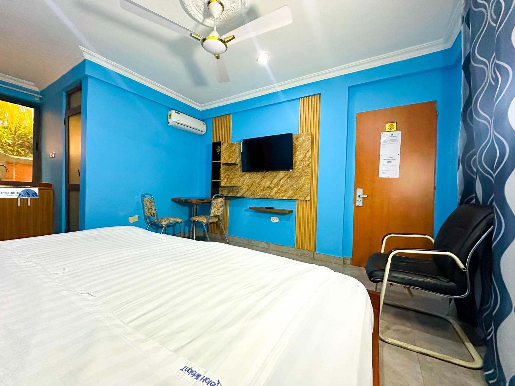 Triple Hill Hotel Weija Exterior photo