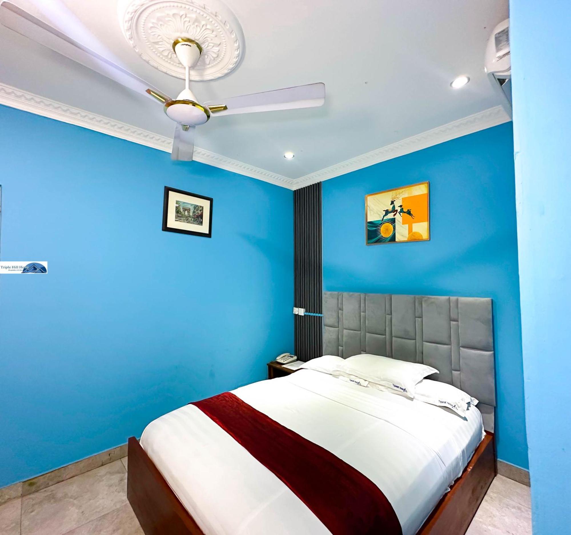 Triple Hill Hotel Weija Exterior photo